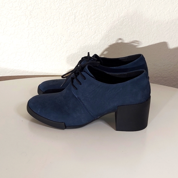 Camper Navy Blue Suede Block Heeled Oxford Pump - Picture 2 of 13